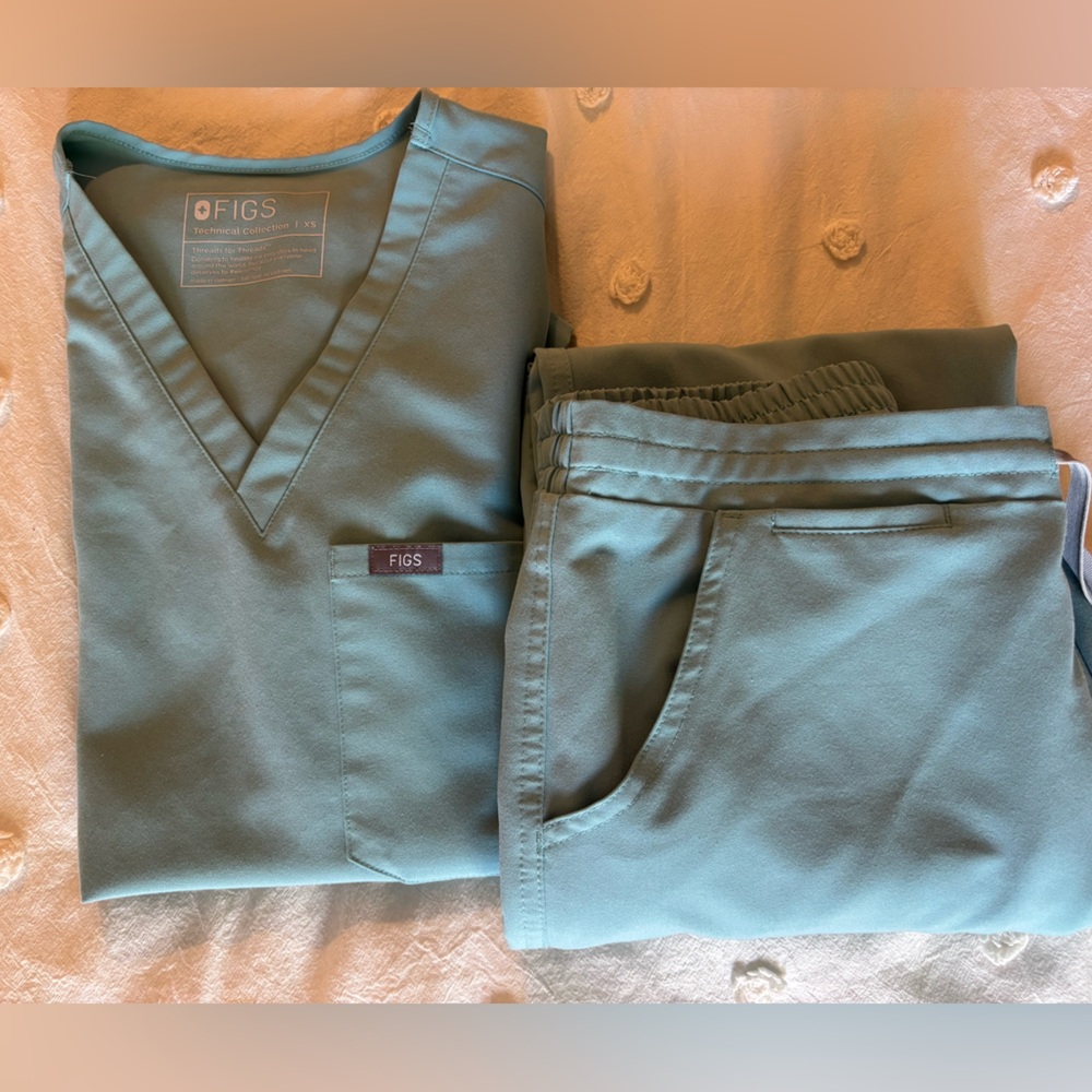 Women’s Seaglass Figs Scrub Set XS